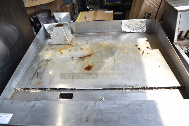 Vulcan VCCG36-CKR1 Stainless Steel Commercial Natural Gas Powered Flat Top Griddle w/ Under Shelf on Commercial Casters. 90,000 BTU.  - Image 4 of 5