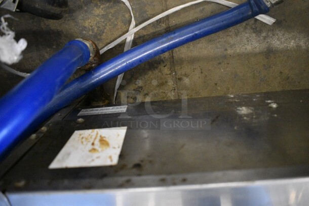 Garland Stainless Steel Commercial Countertop Natural Gas Powered Char Broiler Grill. 23.5x32x12. - Image 7 of 7