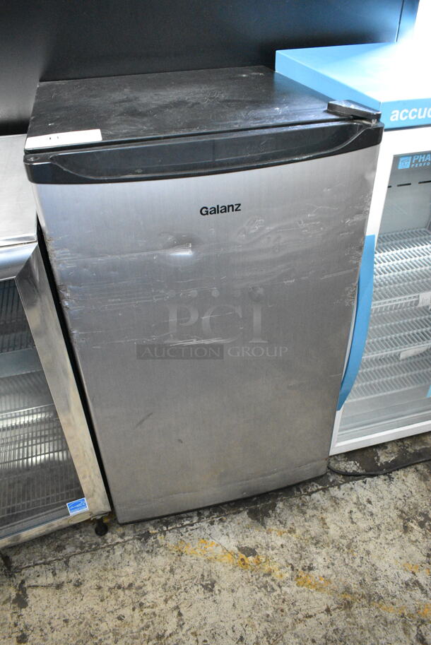 Galanz GL43S5 Mini Cooler. 115 Volts, 1 Phase. Tested and Working! - Image 1 of 5