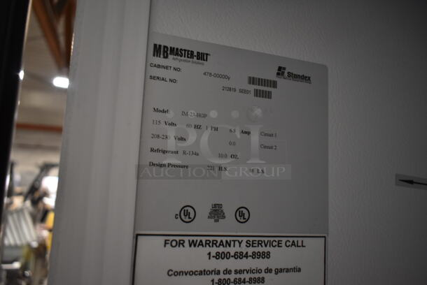 Master-Bilt IM-23-HGP Metal Commercial Single Door Reach In Bagged Ice Merchandiser. 208-230 Volts, 1 Phase. Tested and Powers On But Does Not Get Cold - Image 3 of 3