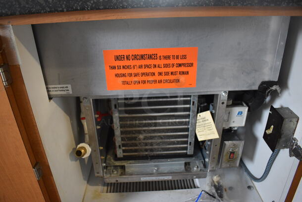 Metal Commercial Refrigerated Buffet Station w/ Sneeze Guard. 115 Volts, 1 Phase. 96x34x58. Tested and Working! - Image 7 of 7