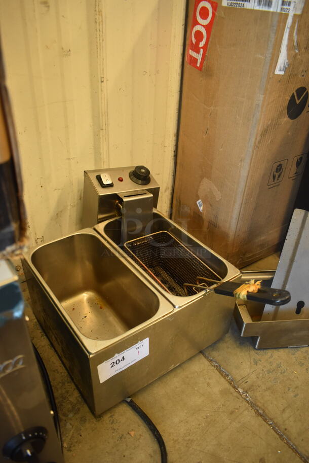 Countertop Electric Fryer w/ Dump Station and Fry Basket 250 Volts 1 Phase - Image 2 of 4