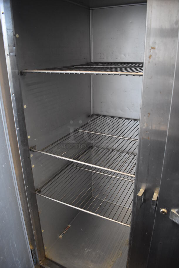 Traulsen G20010 Stainless Steel Commercial 2 Door Reach In Cooler on Commercial Casters. 115 Volts, 1 Phase. 52x34x82. Tested and Working! - Image 4 of 7