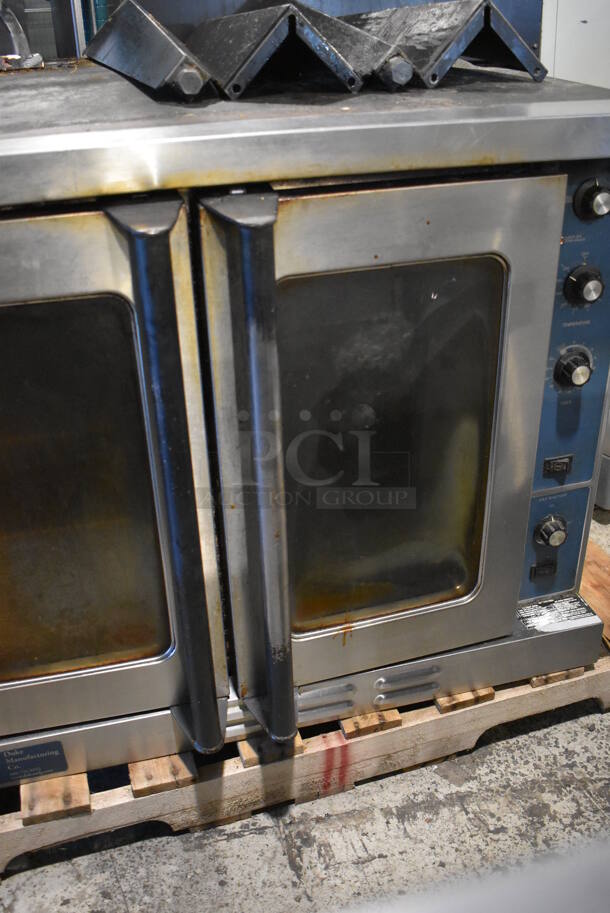 Duke Stainless Steel Commercial Natural Gas Powered Full Size Convection Oven w/ View Through Doors, Metal Oven Racks and Thermostatic Controls Comes w/ 4 Legs. 38.5x42x32. Legs 27" - Image 2 of 8
