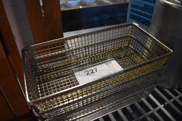 4 Metal Baskets. 10.5x5.5x2.5. 4 Times Your Bid! - Image 3 of 3