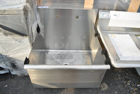 BRAND NEW SCRATCH AND DENT! Stainless Steel Single Bay Sink. No Legs. 