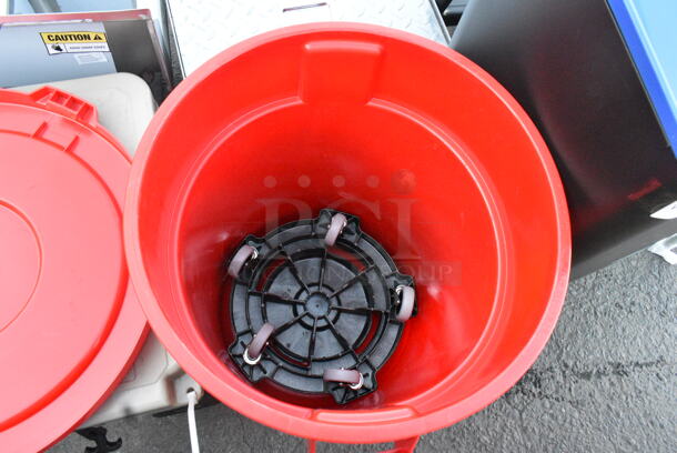 4 BRAND NEW SCRATCH AND DENT! Trash Cans Including 2 Lavex Green Slim Jim Trash Cans, Lavex 475TCRND32RD 32 Gallon Red Round Commercial Trash Can. 4 Times Your Bid! - Image 9 of 11