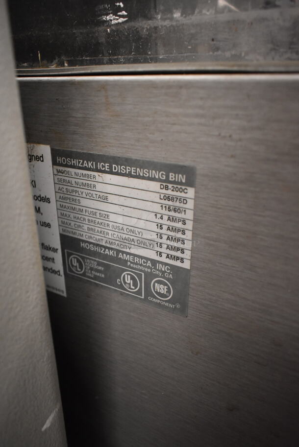 Hoshizaki KM-500MAF Stainless Steel Commercial Ice Machine Head on Hoshizaki DB-200C Commercial Hotel Dispenser Ice Bin. 115-120 Volts, 1 Phase.  - Image 5 of 7