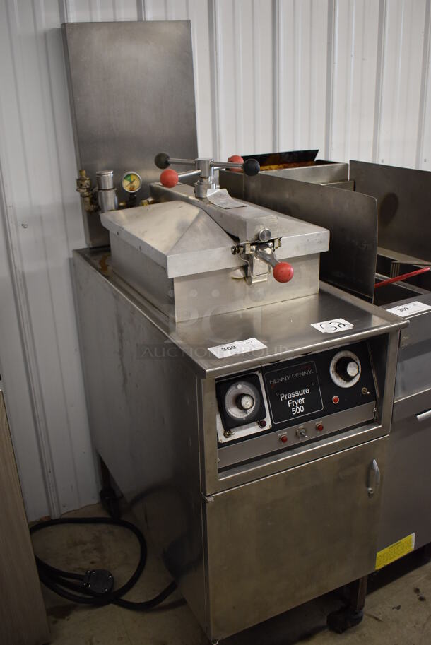 Henny Penny 500 Stainless Steel Commercial Electric Powered Floor Style Pressure Fryer on Commercial Casters. 220 Volts, 3 Phase. 18x37x61.5 - Image 2 of 9