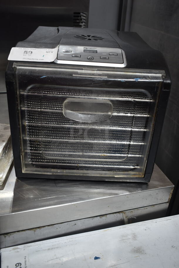 Magic Mill MFD-6100 Metal Countertop Food Dehydrator. 120 Volts, 1 Phase. Tested and Working! - Image 2 of 6