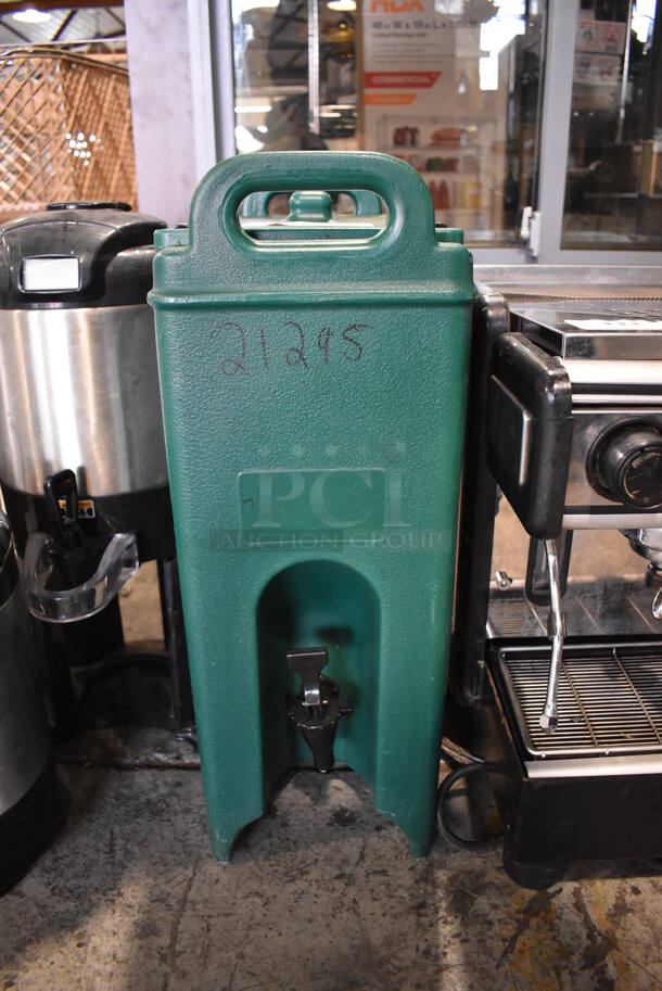 Cambro 500LCD Green Poly Insulated Beverage Holder Dispenser. 9x16.5x24 - Image 2 of 6