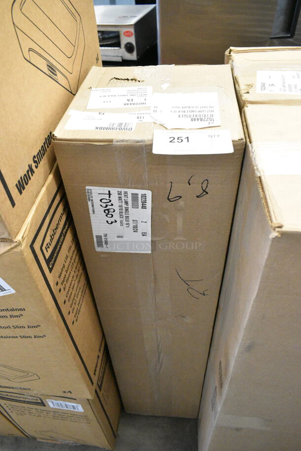 BRAND NEW IN BOX! Steelite International DW0499MBK Portable Single Head Heat Lamp.  - Image 2 of 3