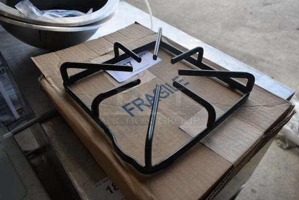 BRAND NEW IN BOX! Metal Spider Grate for Range. - Image 2 of 3