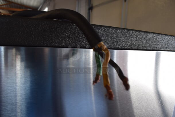 Manitowoc QY0454A Stainless Steel Commercial Ice Head on Commercial Ice Bin. Lid for Ice Bin Needs To Be Reattached. 115 Volts, 1 Phase. 30x30x72 - Image 5 of 6