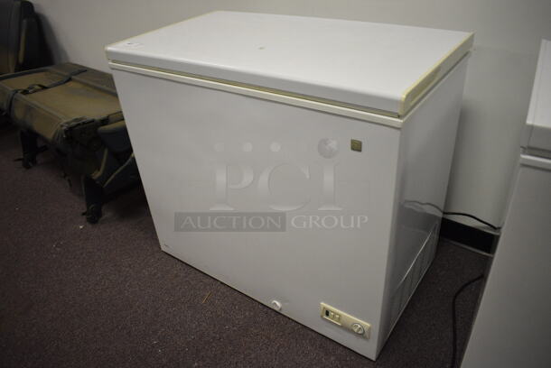 General Electric FCM7SUCWW Free Standing Freezer. Tested and Working (Main Building) - Image 3 of 9