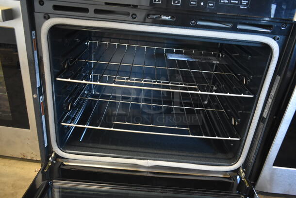 Whirlpool WOS31ES0JS00 Stainless Steel Electric Powered Oven. 208-240 Volts, 3 Phase.  - Image 4 of 5