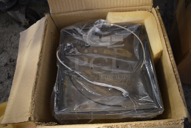 BRAND NEW SCRATCH AND DENT! Metal Light Fixture - Image 3 of 3
