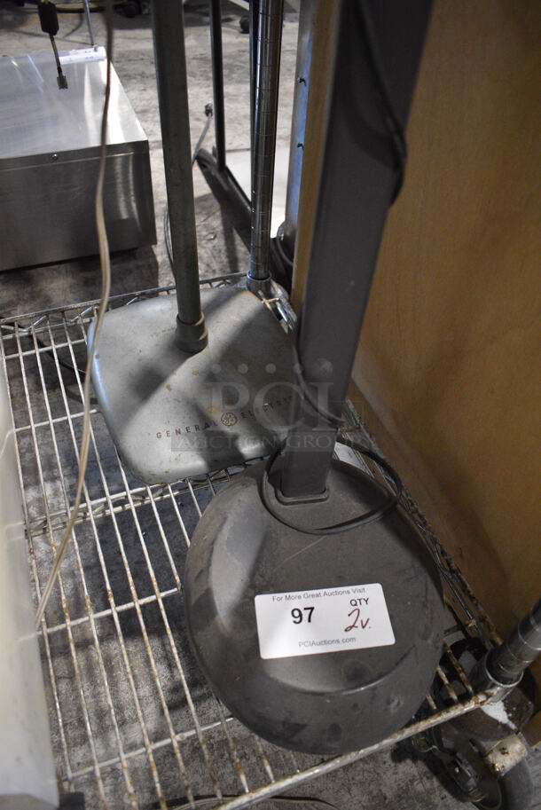 2 Various Floor Style Items; Fan and Light. Includes 8x10x43. 2 Times Your Bid! - Image 4 of 4
