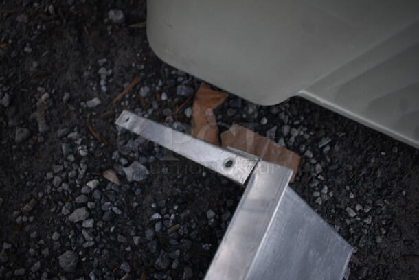 Stainless Steel Commercial Wall Mount Shelf. - Image 3 of 3