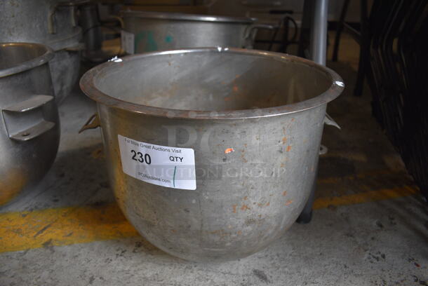 Hobart A200 Metal Commercial 20 Quart Mixing Bowl. 15x14x11.5