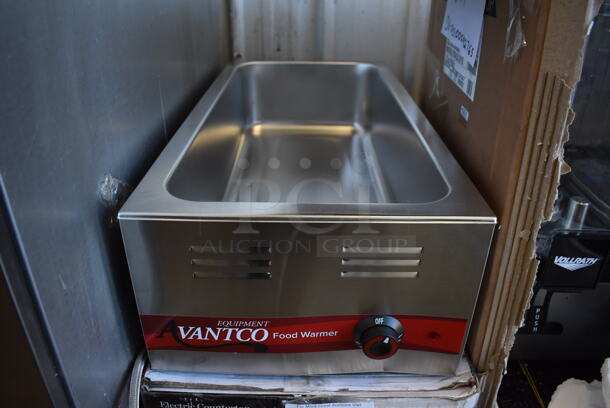 BRAND NEW SCRATCH AND DENT! 2022 Avantco 177W43 Stainless Steel Commercial Countertop 4/3 Size Food Warmer. 120 Volts, 1 Phase. 14.5x29.5x9.5. Tested and Working!