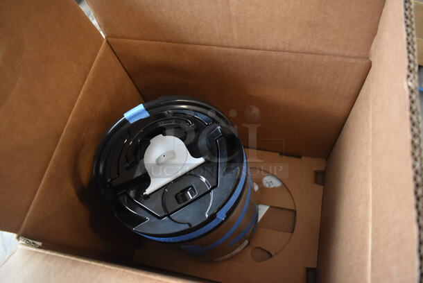 BRAND NEW SCRATCH AND DENT! Fetco L4S-10 Luxus 1 Gallon Stainless Steel Coffee Server - Image 10 of 11
