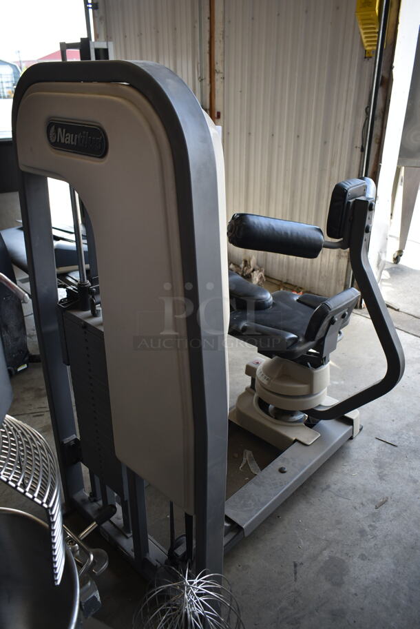 Nautilus Metal Commercial Floor Style Rotary Torso Exercise Machine. - Image 6 of 7