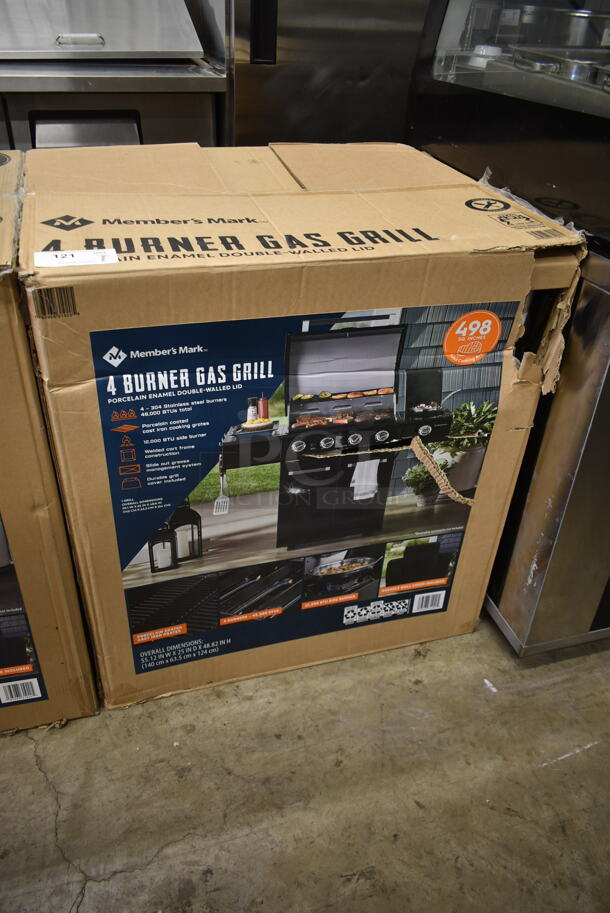 BRAND NEW IN BOX! Members Mark 4 Burner Propane Gas Powered Outdoor Grill.
