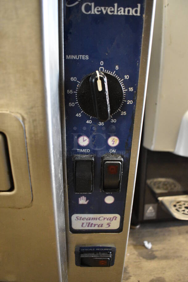 Cleveland 21CET16 SteamCraft Ultra 5 Stainless Steel Commercial Electric Powered Single Deck Steam Cabinet. 480 Volts, 3 Phase. 21x30x30 - Image 4 of 6