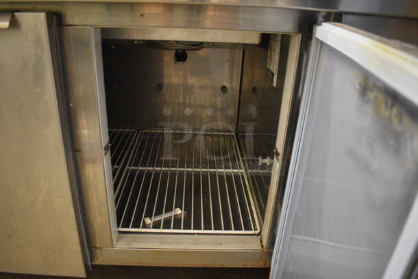 Traulsen Model VPS48S Stainless Steel Commercial Pizza Prep Table on Commercial Casters. 115 Volts, 1 Phase. 48x33x46. Tested and Working! - Image 5 of 7