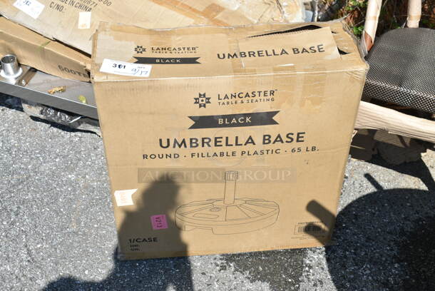 BRAND NEW SCRATCH AND DENT! Lancaster Table & Seating 427BASEFIL66 Black Plastic Fillable Umbrella Base - Image 2 of 3
