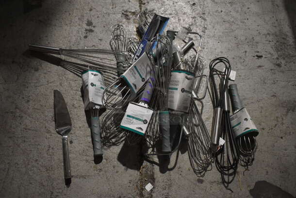 ALL ONE MONEY! Crate of Various BRAND NEW Items Including Whisks - Image 1 of 5