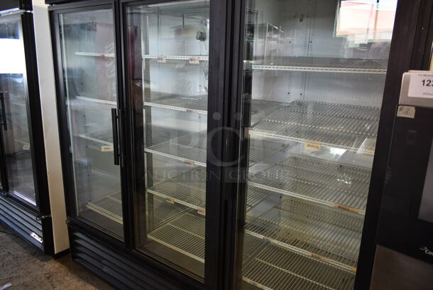 True GDM-72 Metal Commercial 3 Door Reach In Cooler Merchandiser w/ Poly Coated Racks. 115 Volts, 1 Phase. Tested and Working! - Image 4 of 9
