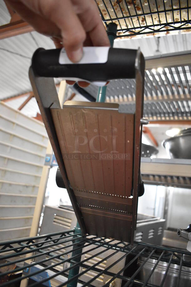 Metal Mandolin Slicer. 18x3x5 - Image 3 of 3