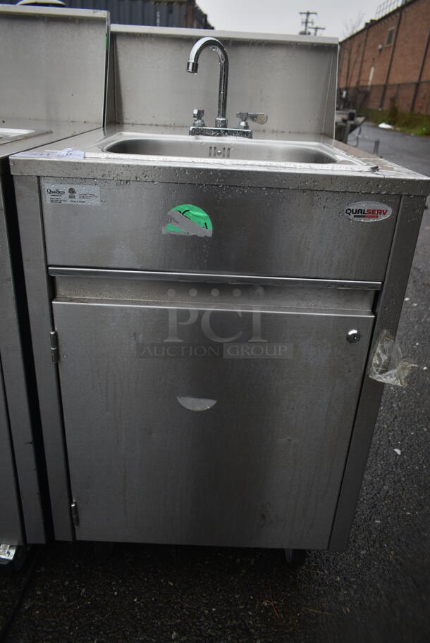 QualServ Stainless Steel Commercial Single Bay Portable Sink on Commercial Casters. - Image 3 of 5