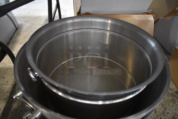 5 Various Metal Buckets. Includes 19x19x9, 15x15x10, 14x14x7.5. 5 Times Your Bid! - Image 4 of 5