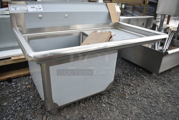 BRAND NEW SCRATCH AND DENT! Steelton 522CS11818R 38 3/4" 18-Gauge Stainless Steel One Compartment Commercial Sink with Right Drainboard - 18" x 18" x 12" Bowl - Image 3 of 7