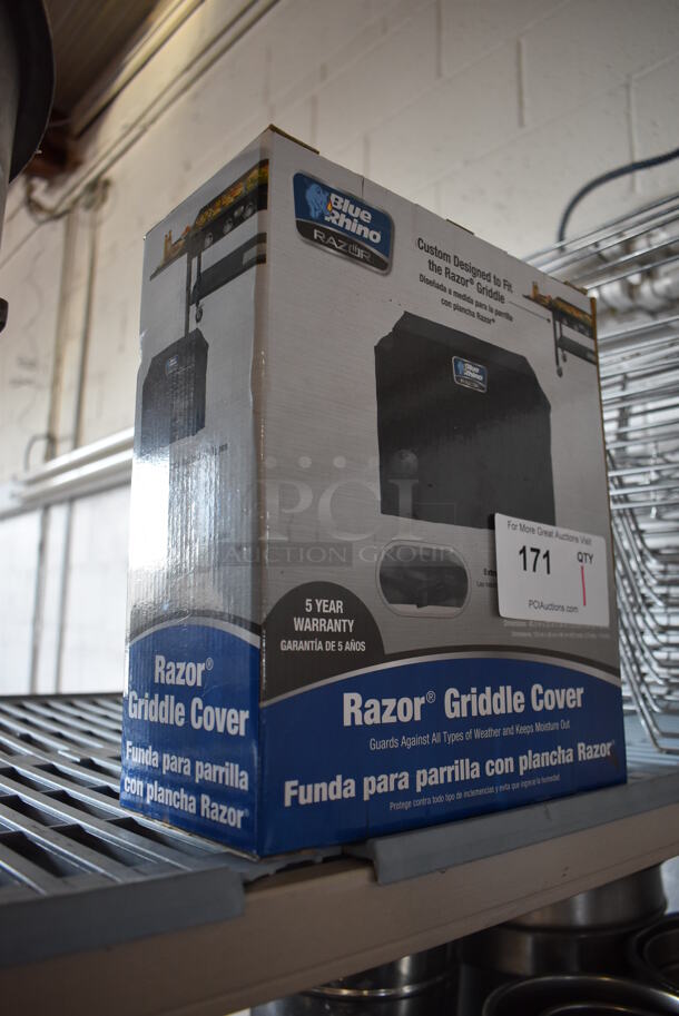 BRAND NEW IN BOX! Razor Griddle Cover - Image 2 of 3
