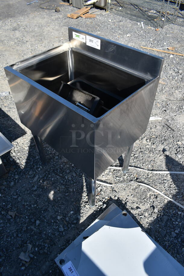 BRAND NEW SCRATCH AND DENT! Regency 600IB1824 Stainless Steel Commercial Ice Bin.  - Image 4 of 4
