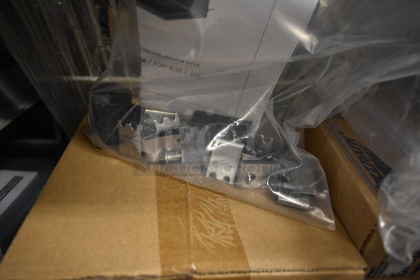 BRAND NEW SCRATCH AND DENT! Beverage Air SPED72HC-10-2 Stainless Steel Commercial Sandwich Salad Prep Table Bain Marie Mega Top w/ Poly Drop In Bins and Commercial Casters. 115 Volts, 1 Phase. Tested and Powers On But Does Not Get Cold - Image 9 of 11