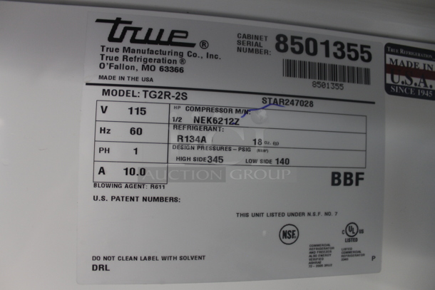 2015 True TG2R-2S Stainless Steel Commercial 2 Door Reach In Cooler w/ Poly Coated Racks on Commercial Casters. 115 Volts, 1 Phase. Tested and Working! - Image 7 of 8