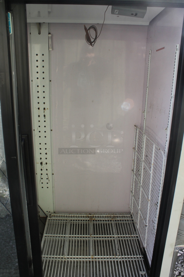 Turbo Air TGM-48R Metal Commercial 2 Door Reach In Cooler Merchandiser. 115 Volts, 1 Phase. Tested and Does Not Power On - Image 5 of 6