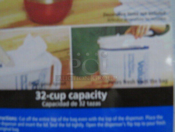 Poly Cereal/Dry Ingredient Holder With Lid. 32 Cup Capacity. 6XBID - Image 2 of 2