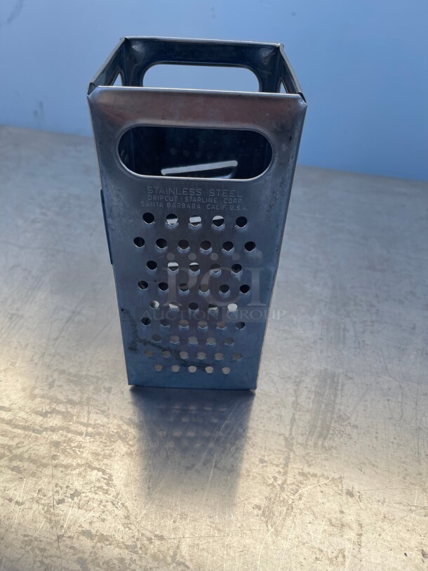 Vollrath SG-200 Traex Dripcut Stainless Steel Grater - Image 3 of 8