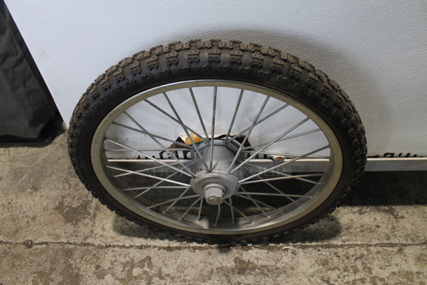 Metal Commercial Mobile Ice Cream Chest Freezer Merchandiser on Casters. Tested and Powers On But Does Not Get Cold - Image 3 of 6