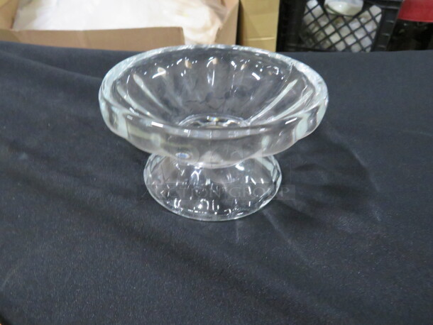 Glass Sherbert Dish. 10XBID