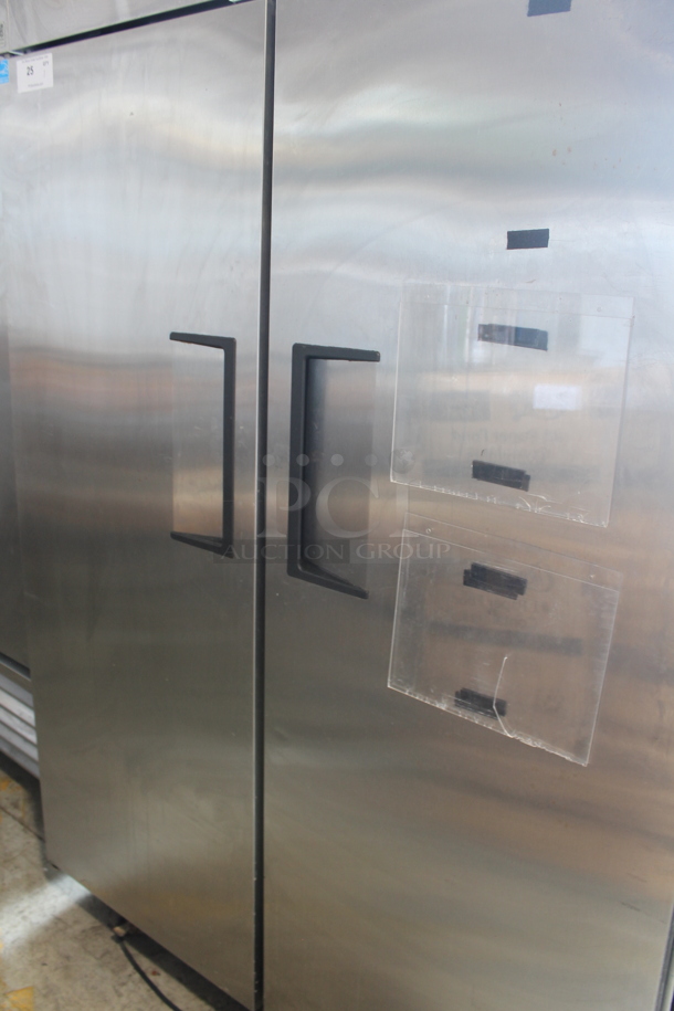 2014 True TG2R-2S ENERGY STAR Stainless Steel Commercial Two Door Reach In Cooler w/ Poly Coated Racks on Commercial Casters. 115 Volts, 1 Phase. Tested and Working! - Image 5 of 9