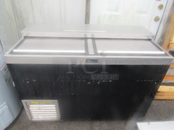 One Krowne Bottle Box. Model# BC-48-BG. Working Not Cold. 48X24X34