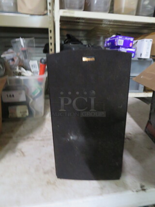 One Klipsch Speaker. #R-15M