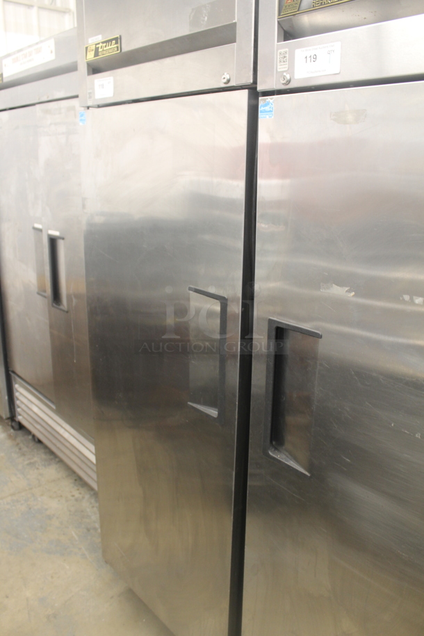 2015 True TG1R-1S ENERGY STAR Stainless Steel Commercial Single Door Reach In Cooler w/ Poly Coated Racks on Commercial Casters. 115 Volts, 1 Phase. Tested and Working! - Image 3 of 6